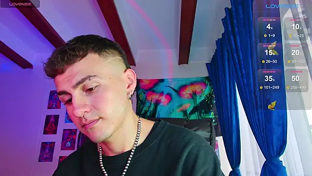 Snapshot of dimitri-bilak chatting on 03-17-25, 10:49 dimitri-bilak online show from 03-17-25, 10:49