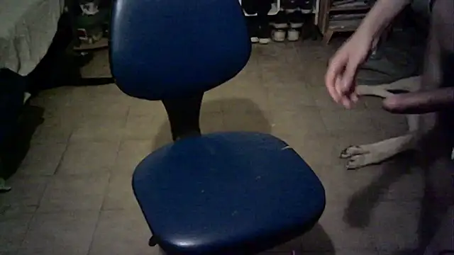 Snapshot of Emv2 chatting on 12-03-24, 05:42 Emv2 online show from 12-03-24, 05:42