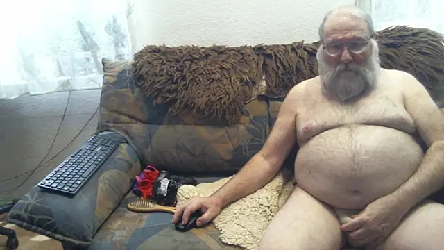 SexySantaC online show from 01-13-25, 06:38