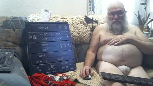 SexySantaC online show from 12-02-25, 08:15