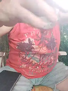 Snapshot of SexySantaC chatting on 05-27-26, 02:14 SexySantaC online show from 05-27-26, 02:14
