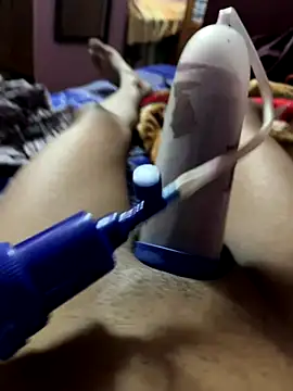 Snapshot of Sexyslimguyy chatting on 11-07-25, 12:27 Sexyslimguyy online show from 11-07-25, 12:27