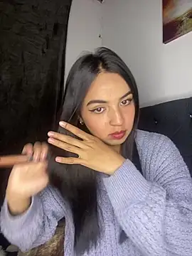 Miss Nicole online show from 12-15-24, 02:08