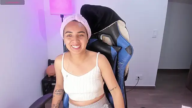 Miss Nicole online show from 11-05-25, 07:25