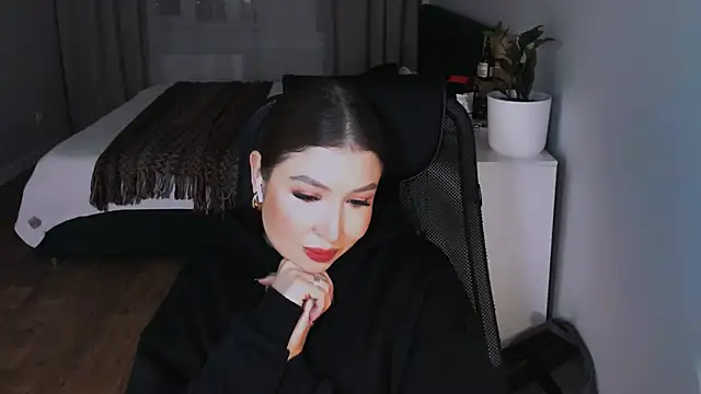 Snapshot of Eva_Chris chatting on 09-30-25, 05:07 Eva Chris online show from 09-30-25, 05:07