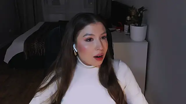 Snapshot of Eva_Chris chatting on 10-10-25, 05:12 Eva Chris online show from 10-10-25, 05:12