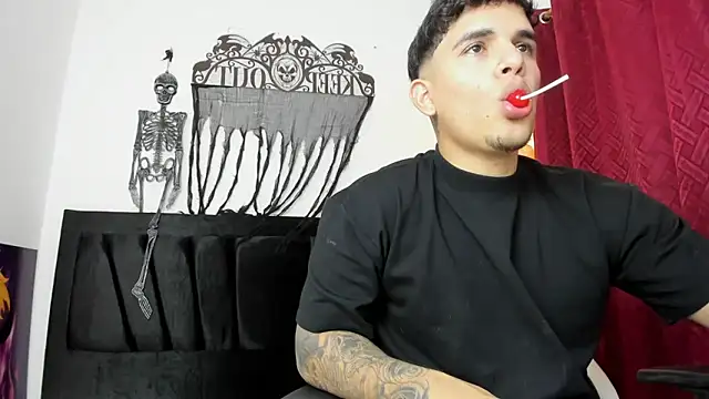 Snapshot of Evan_stoner chatting on 11-01-25, 03:19 Evan stoner online show from 11-01-25, 03:19