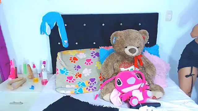 Snapshot of Jenng18 chatting on 07-01-26, 05:53 Jenng18 online show from 07-01-26, 05:53