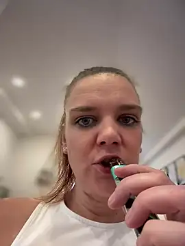 Suesse Schnitte online show from 01-14-25, 09:13