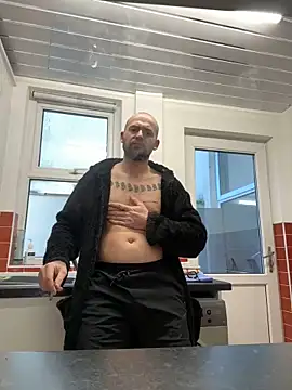 bigguy101 online show from 01-06-25, 02:58