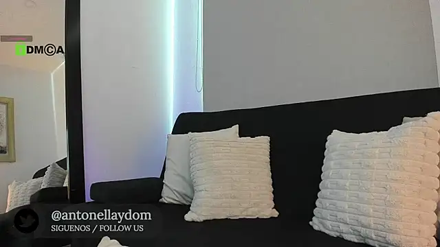 Snapshot of antonella_dom1 chatting on 04-14-26, 08:26 antonella dom1 online show from 04-14-26, 08:26