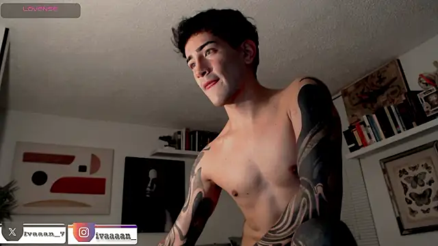 ivaaaan  online show from 02-11-26, 10:15