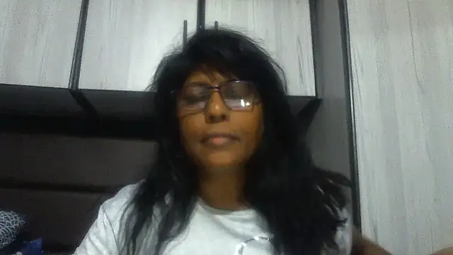 Snapshot of MsAttitude chatting on 12-25-24, 08:17 MsAttitude online show from 12-25-24, 08:17
