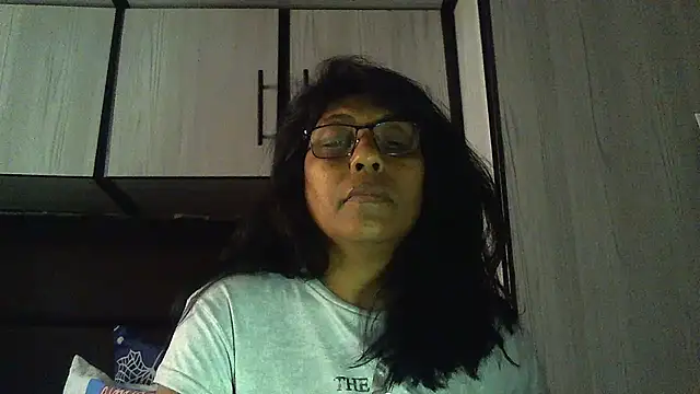 Snapshot of MsAttitude chatting on 12-30-24, 02:51 MsAttitude online show from 12-30-24, 02:51