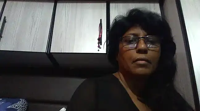 Snapshot of MsAttitude chatting on 01-12-25, 02:52 MsAttitude online show from 01-12-25, 02:52