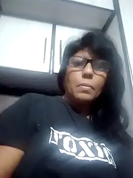 Snapshot of MsAttitude chatting on 01-24-25, 05:21 MsAttitude online show from 01-24-25, 05:21