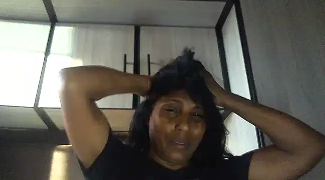 Snapshot of MsAttitude chatting on 03-08-25, 03:56 MsAttitude online show from 03-08-25, 03:56