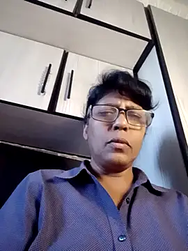 MsAttitude online show from 07-10-26, 07:34