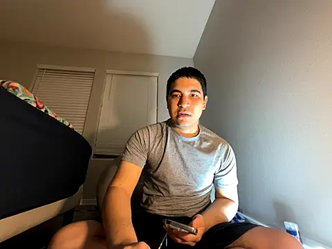 Snapshot of Ryan_Garcia_ chatting on 09-28-25, 04:07 Ryan Garcia  online show from 09-28-25, 04:07