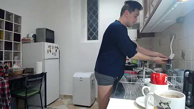 Snapshot of SQUIRRRTER chatting on 04-10-26, 04:12 SQUIRRRTER online show from 04-10-26, 04:12