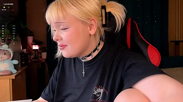 LisaLaas online show from 10-09-25, 02:48