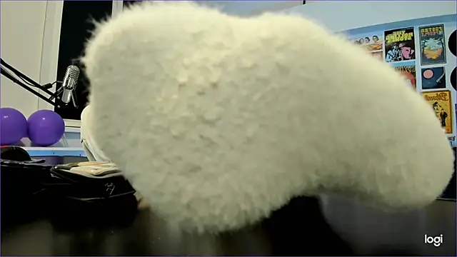 MistyBarnes online show from 12-02-24, 12:18