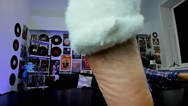 MistyBarnes online show from 12-16-24, 12:38