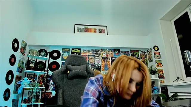 MistyBarnes online show from 12-16-24, 03:43