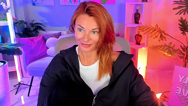 MistyBarnes online show from 10-15-25, 03:01