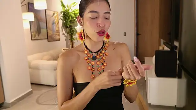 Snapshot of Nikol-JE chatting on 05-23-26, 09:19 Nikol-JE online show from 05-23-26, 09:19