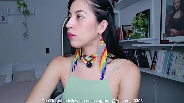 Snapshot of Nikol-JE chatting on 06-25-26, 09:08 Nikol-JE online show from 06-25-26, 09:08