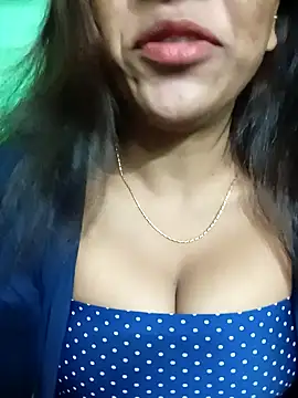 Snapshot of ANGEL_QUEEN09 chatting on 01-04-25, 07:13 ANGEL QUEEN09 online show from 01-04-25, 07:13