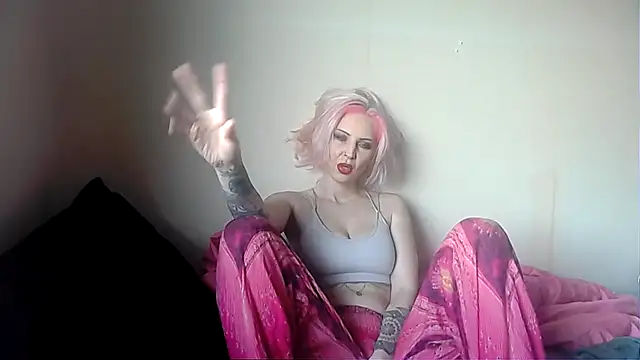 Snapshot of kittyazora chatting on 12-03-24, 01:10 kittyazora online show from 12-03-24, 01:10