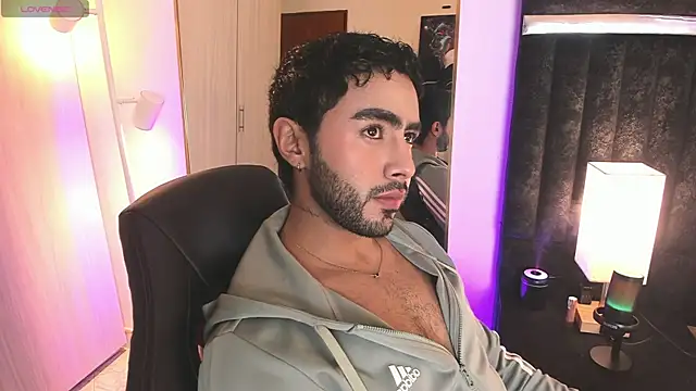 ItsMeEros online show from 02-12-26, 09:43