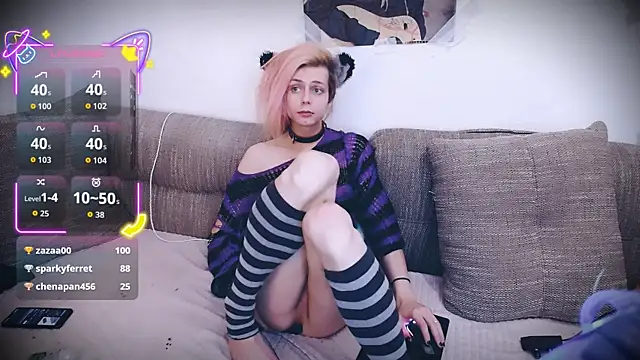 Littlepinkcat online show from 10-30-25, 10:43