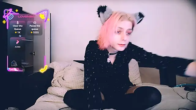 Littlepinkcat online show from 04-26-26, 03:15