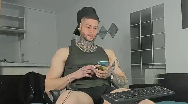  jamesleandros1 online show from 12-10-24, 10:26