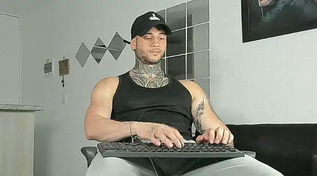  jamesleandros1 online show from 02-22-25, 03:45