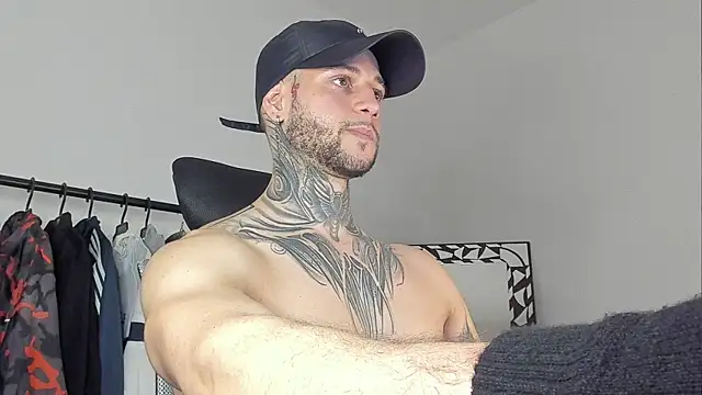  jamesleandros1 online show from 11-04-25, 01:59