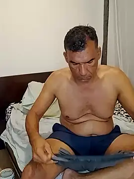 Snapshot of Daddy1972 chatting on 02-12-25, 07:56 Daddy1972 online show from 02-12-25, 07:56