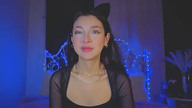 Snapshot of Funny_Bunny chatting on 11-08-25, 01:28 Funny Bunny online show from 11-08-25, 01:28