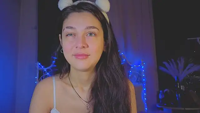 Snapshot of Funny_Bunny chatting on 11-10-25, 02:54 Funny Bunny online show from 11-10-25, 02:54