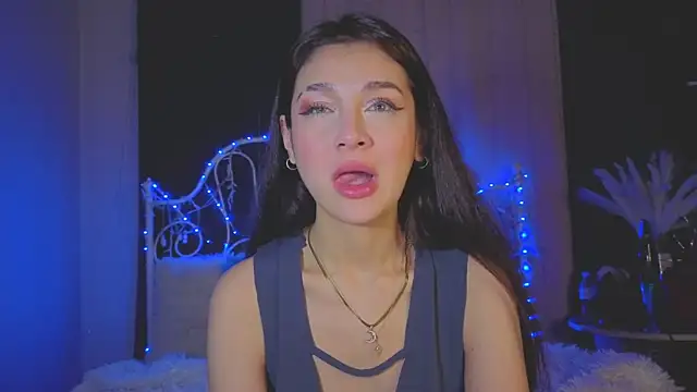 Snapshot of Funny_Bunny chatting on 11-23-25, 03:17 Funny Bunny online show from 11-23-25, 03:17