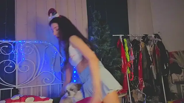 Snapshot of Funny_Bunny chatting on 12-16-25, 12:48 Funny Bunny online show from 12-16-25, 12:48