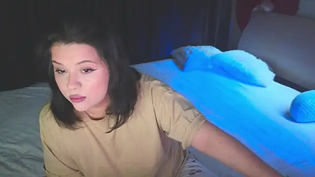 Snapshot of Malika_uAngel chatting on 12-02-25, 09:43 Malika uAngel online show from 12-02-25, 09:43