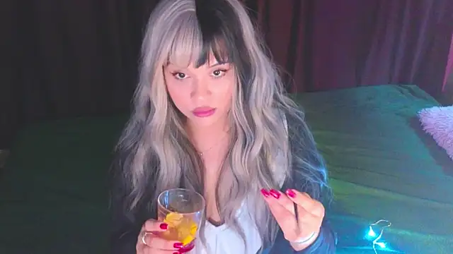 Snapshot of Malika_uAngel chatting on 12-13-25, 09:53 Malika uAngel online show from 12-13-25, 09:53