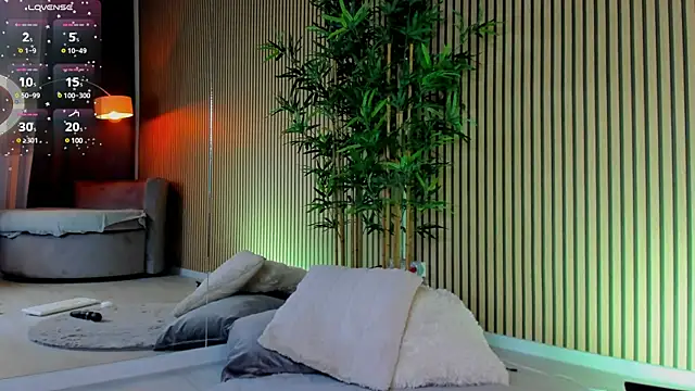 Avril Cyrus online show from 03-15-25, 10:13