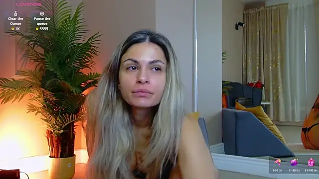 Avril Cyrus online show from 02-05-26, 07:24