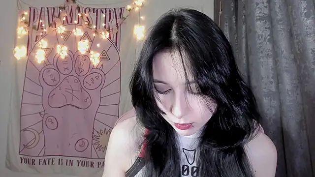 Holy420lolii online show from 11-09-25, 06:39