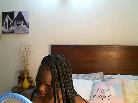 Snapshot of pay_tience chatting on 05-13-26, 02:42 pay tience online show from 05-13-26, 02:42